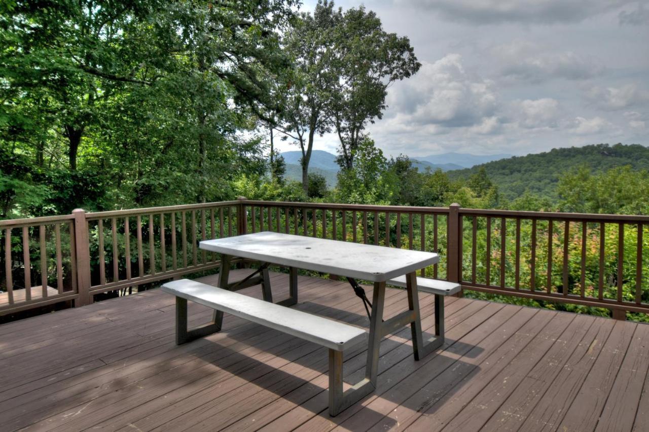 Morganton Champagne Chalet - Cuddleup 빌라 외부 사진